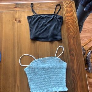 2 crop tops